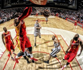 开云下载-F1新赛季揭幕战之夜，内马尔高光表现，当赛道轰鸣遇见绿茵魔法