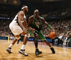 开云体育在线-米切尔筑起白山长城，当吉林铁血防守冻结密尔沃基寒潮